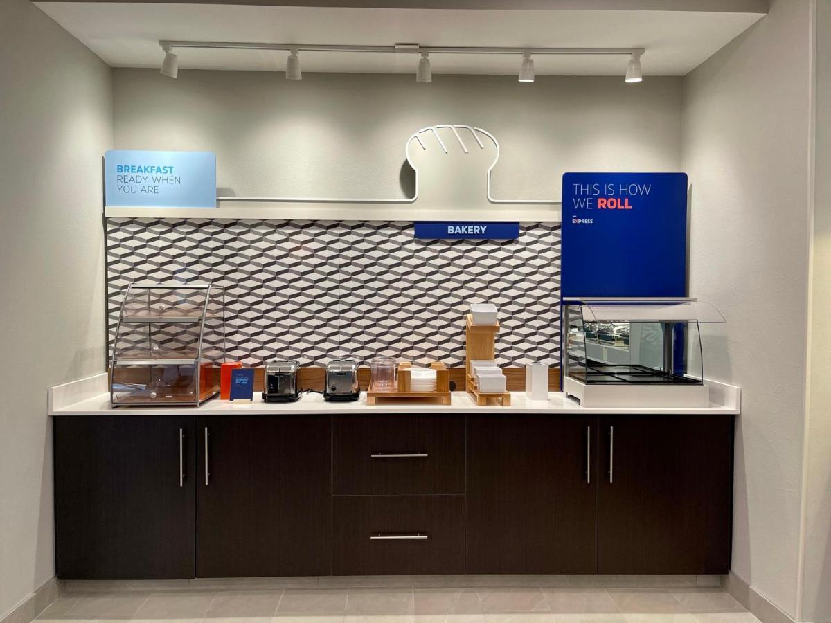 Holiday Inn Express & Suites - Ft. Smith - Airport By Ihg Fort Smith Exteriör bild