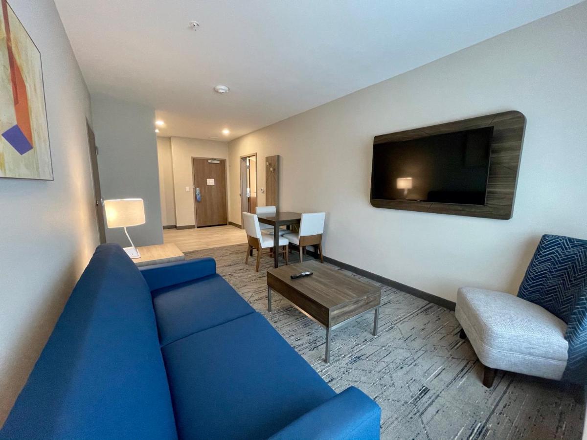 Holiday Inn Express & Suites - Ft. Smith - Airport By Ihg Fort Smith Exteriör bild