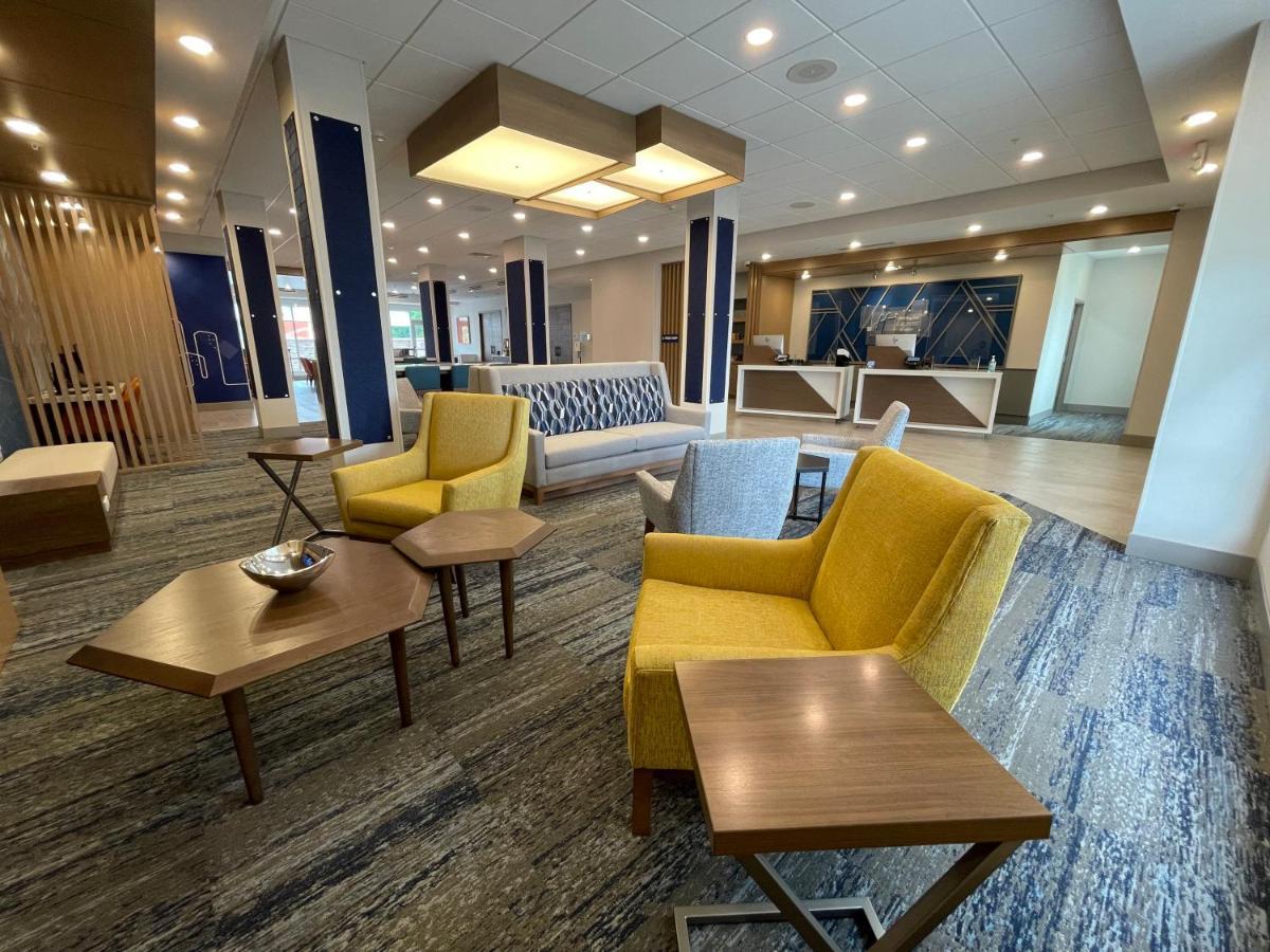 Holiday Inn Express & Suites - Ft. Smith - Airport By Ihg Fort Smith Exteriör bild