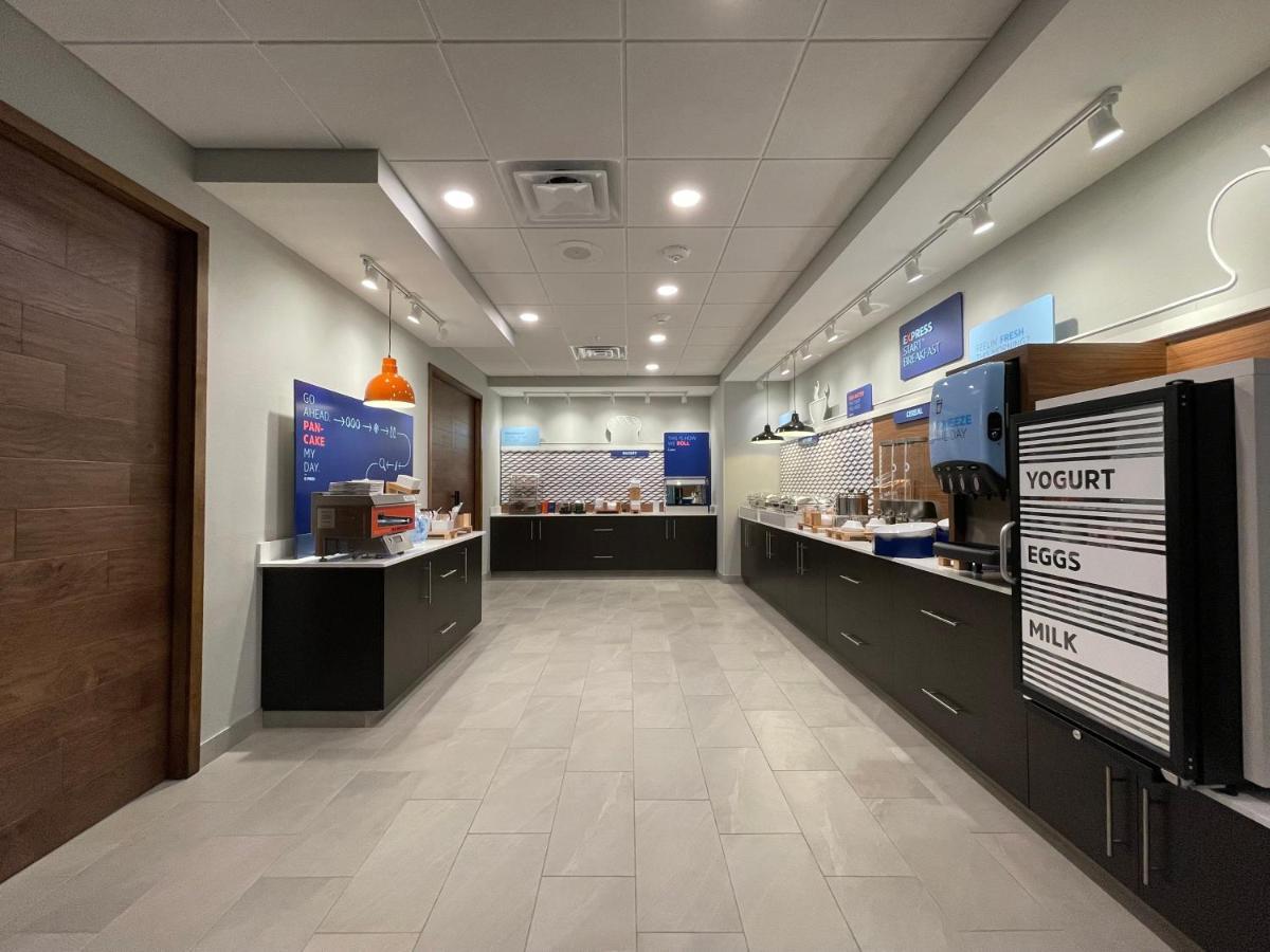 Holiday Inn Express & Suites - Ft. Smith - Airport By Ihg Fort Smith Exteriör bild