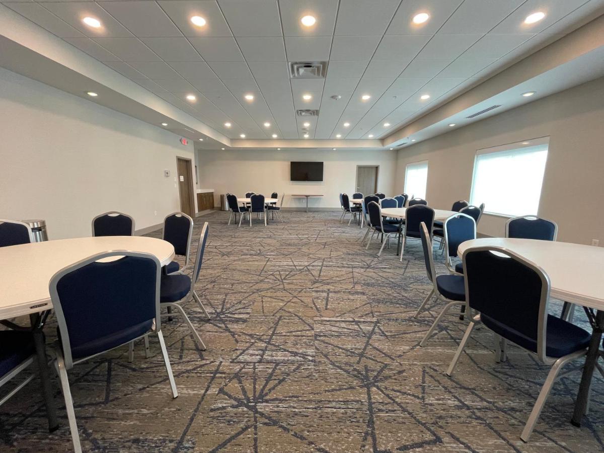Holiday Inn Express & Suites - Ft. Smith - Airport By Ihg Fort Smith Exteriör bild