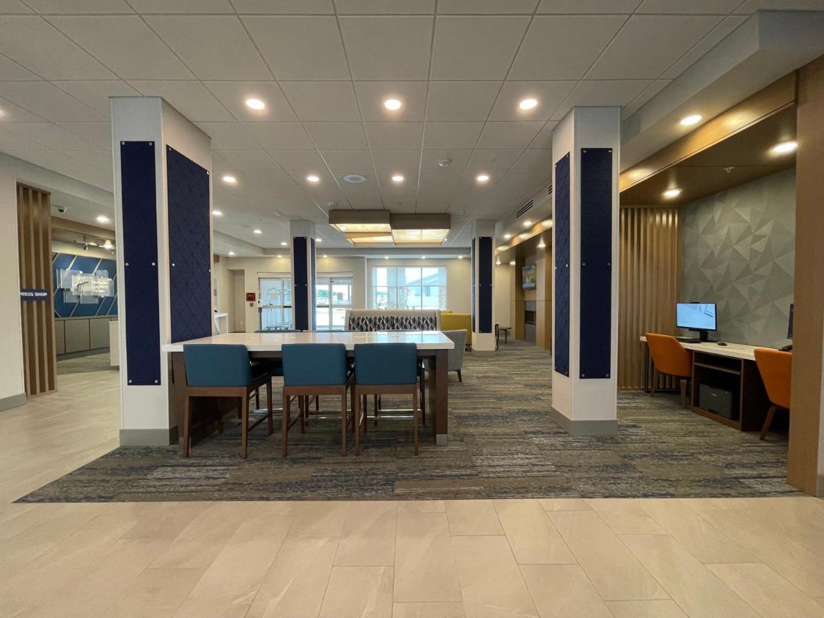 Holiday Inn Express & Suites - Ft. Smith - Airport By Ihg Fort Smith Exteriör bild