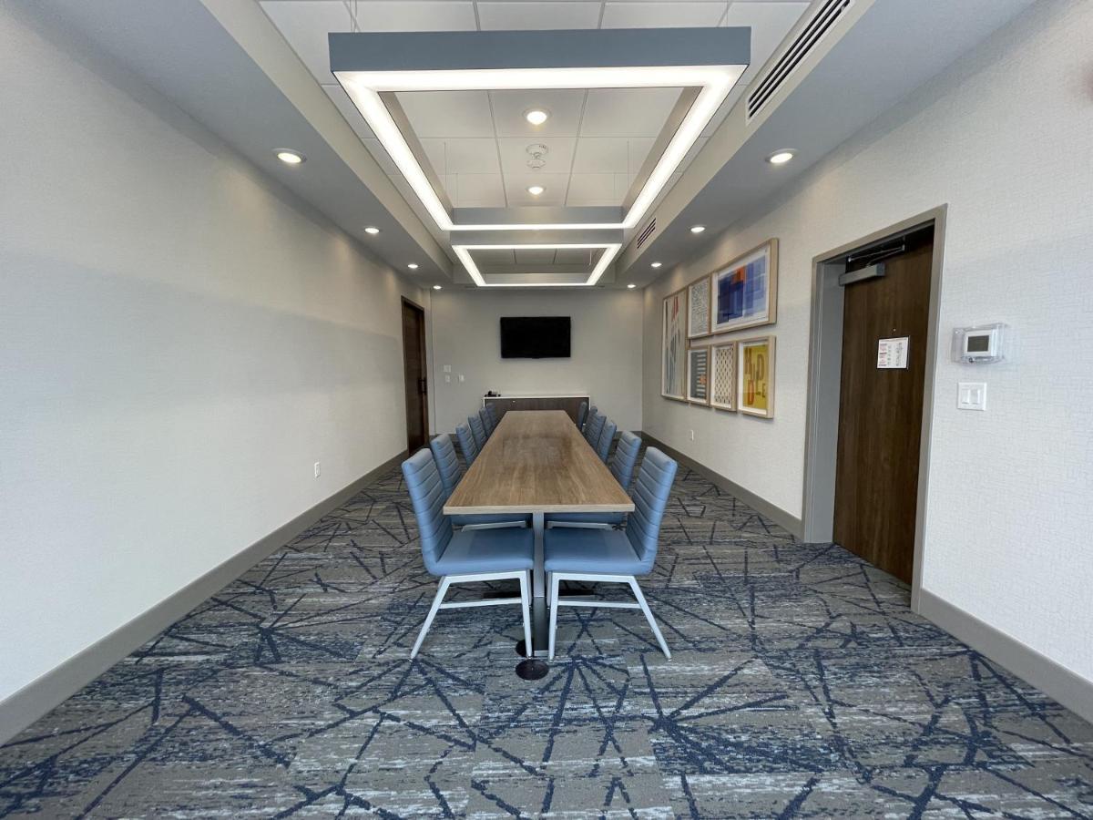 Holiday Inn Express & Suites - Ft. Smith - Airport By Ihg Fort Smith Exteriör bild