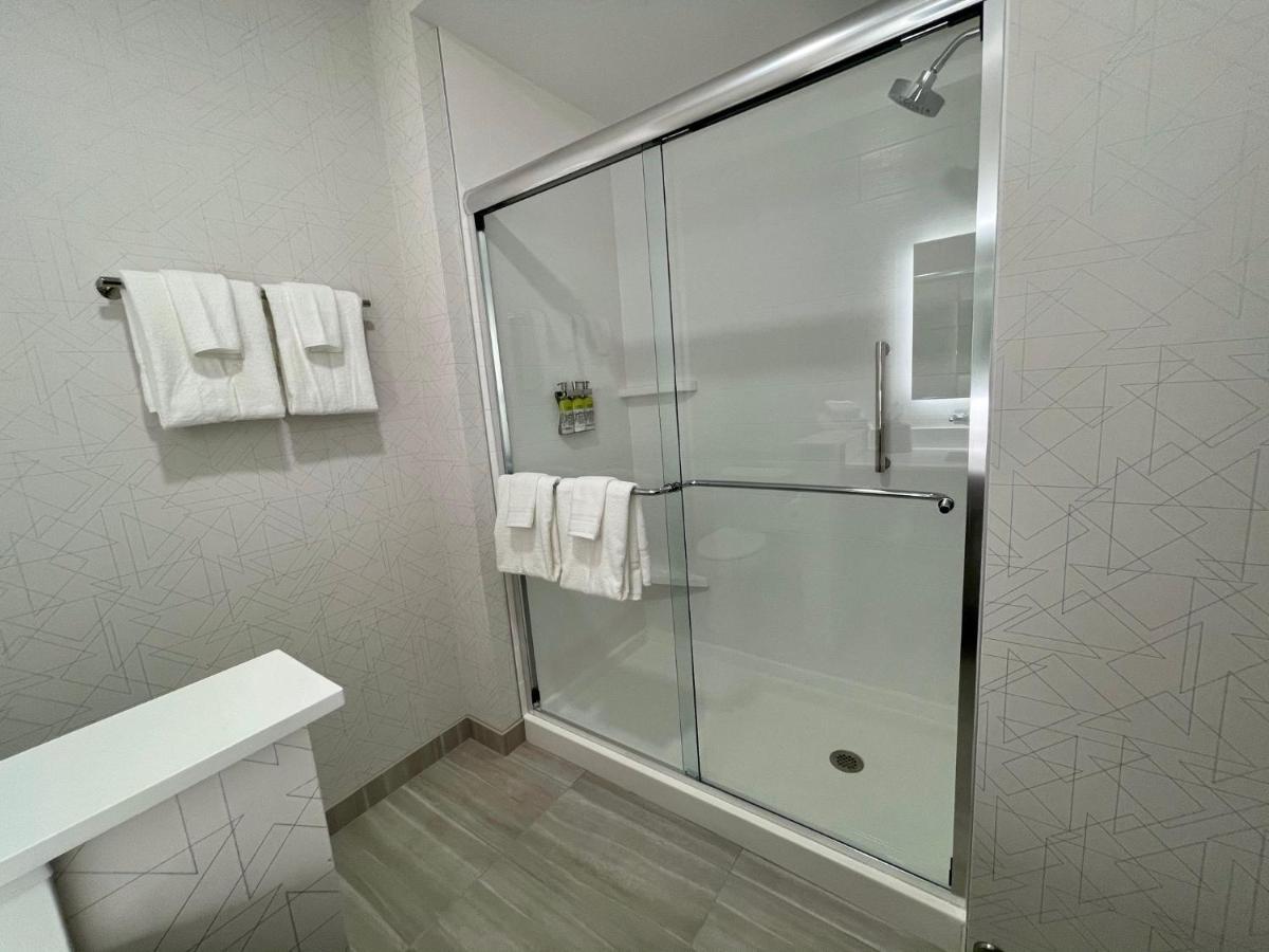 Holiday Inn Express & Suites - Ft. Smith - Airport By Ihg Fort Smith Exteriör bild