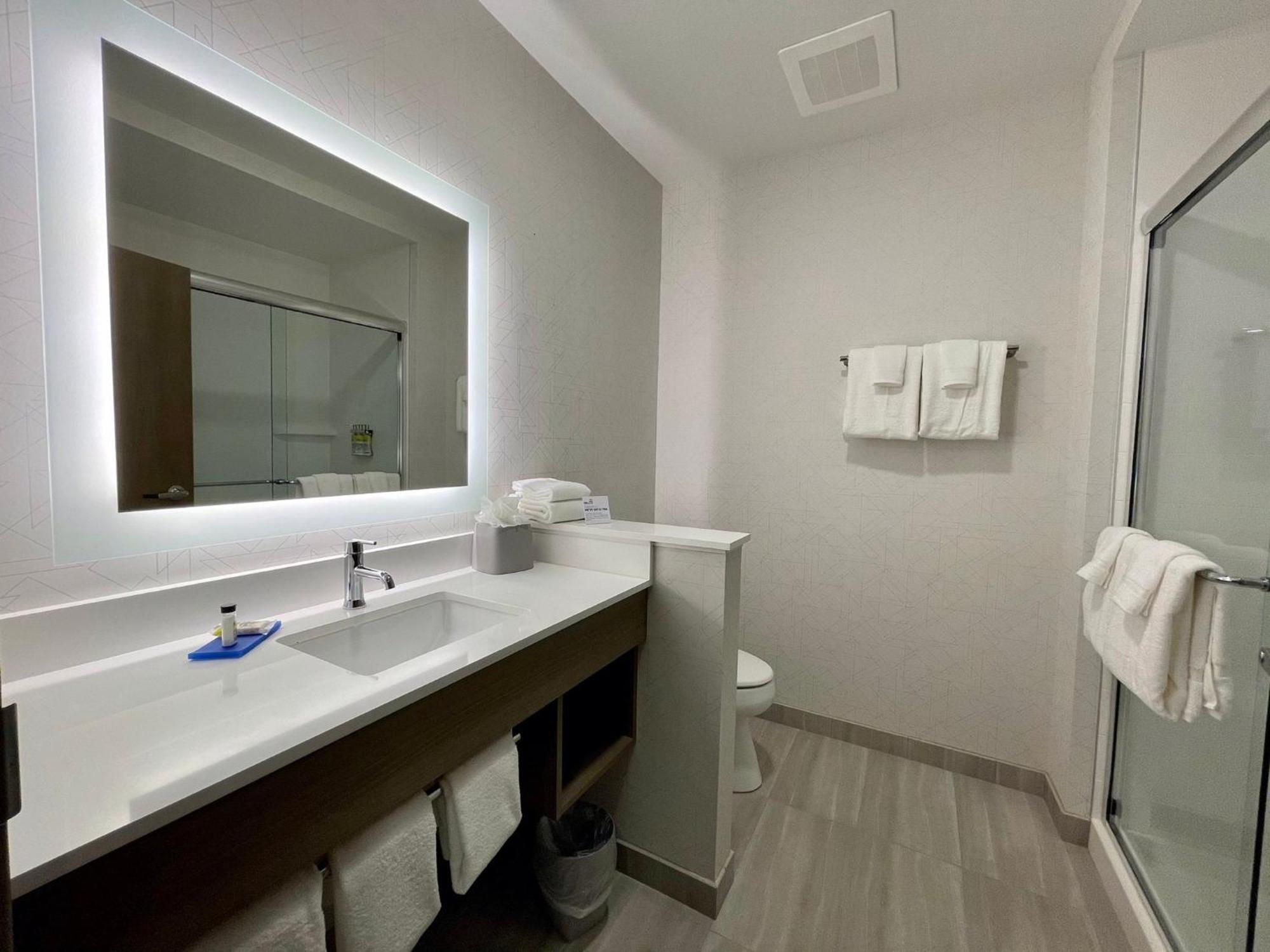 Holiday Inn Express & Suites - Ft. Smith - Airport By Ihg Fort Smith Exteriör bild